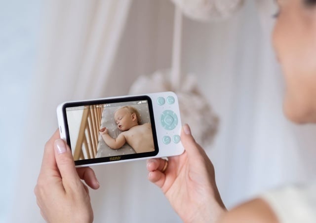 Neno Ivo – video-monitor rotativ cu receptor, conectare si prin telefon