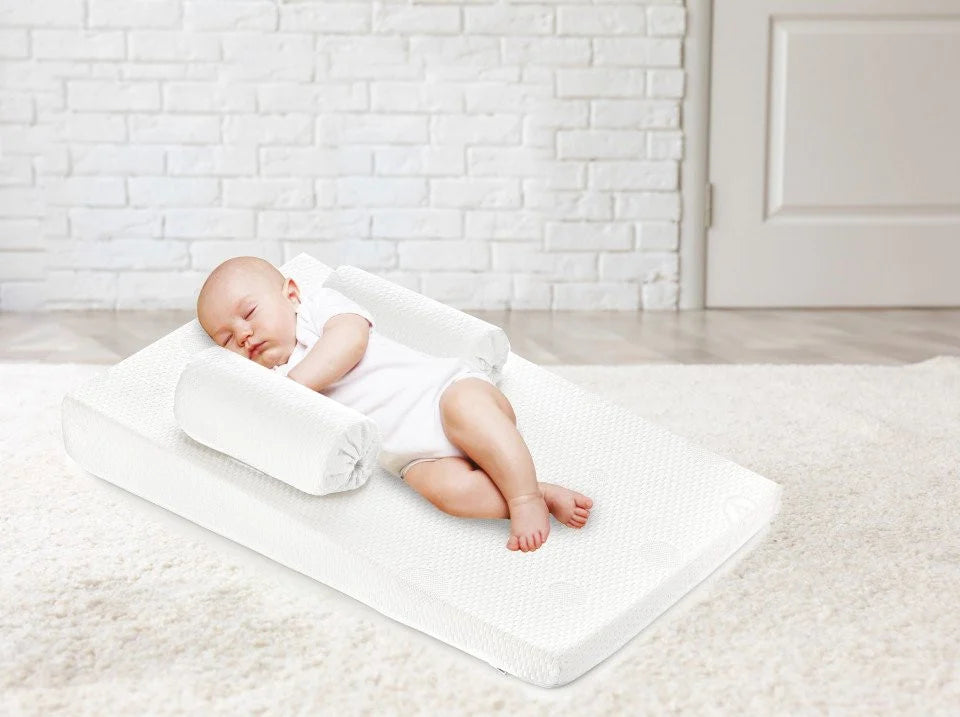 Pozitionator cu plan inclinat BabyJem Eco Reflux White