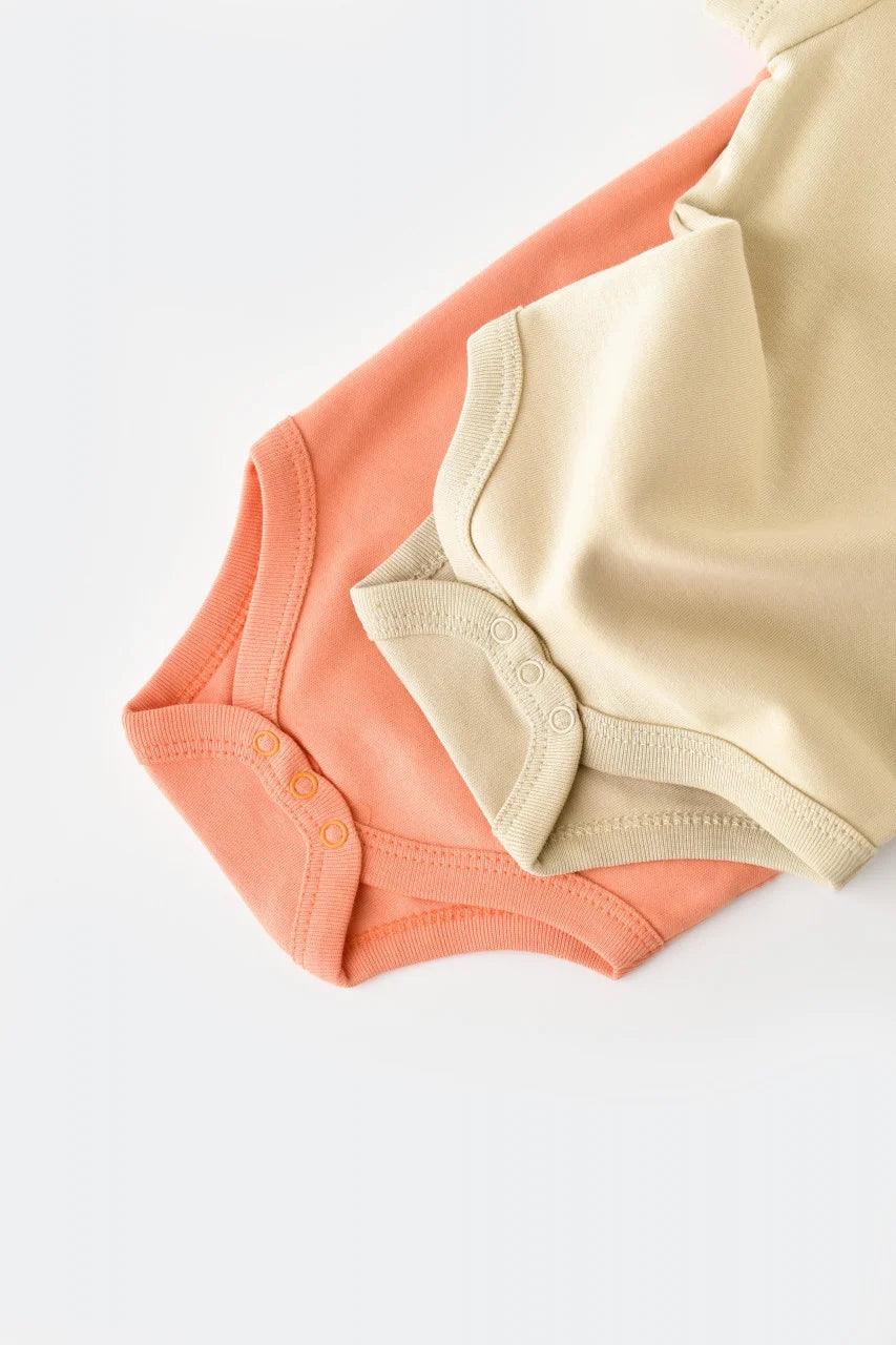 Set 2 body-uri bebe unisex -100% bumbac organic - Roz/Crem, BabyCosy
