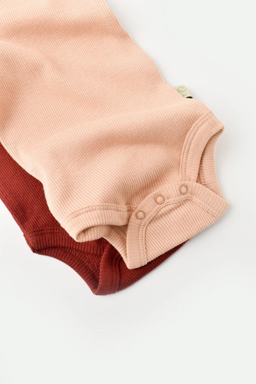 Set 2 body-uri fara maneci bebe unisex din bumbac organic si modal - Caramiziu/Somon, BabyCosy