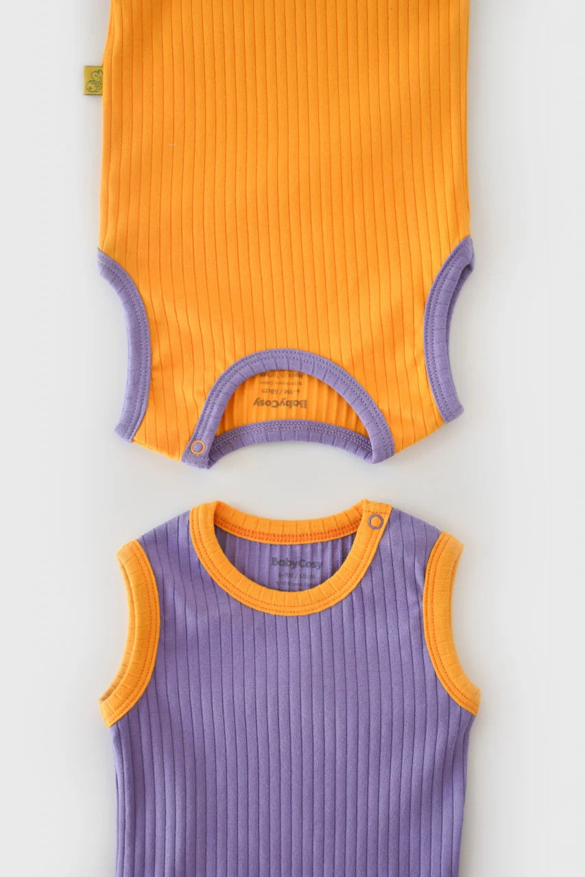 Set 2 body-uri fara maneci Ribana Bebe Unisex din bumbac organic si 5%elastan - Galben/Mov BabyCosy
