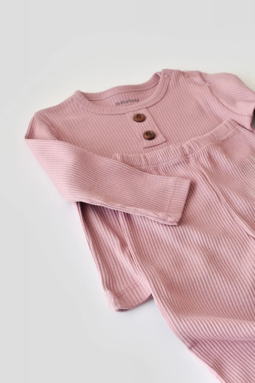 Set bluzita cu maneca lunga si pantaloni lungi din bumbac organic si modal - Roz BabyCosy