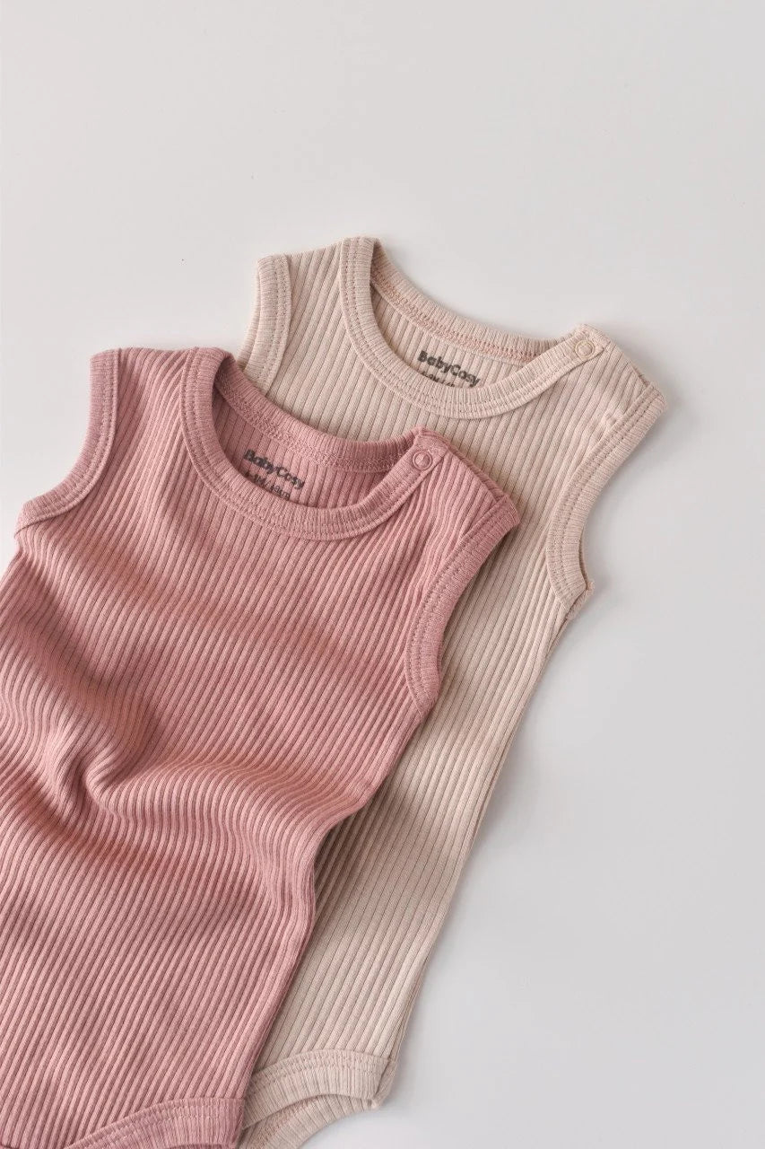 Set de 2 body-uri fara maneci din bumbac organic si modal - Roz/Blush BabyCosy