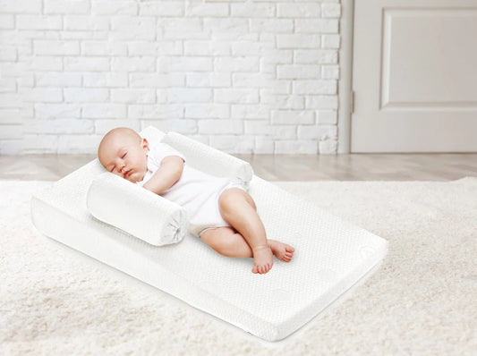 Pozitionator cu plan inclinat BabyJem Eco Reflux White
